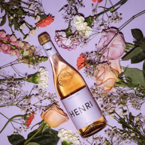 Bouteille de vin Henri Blanc de Noir, la marque suisse de la Maison Henri Badoux.